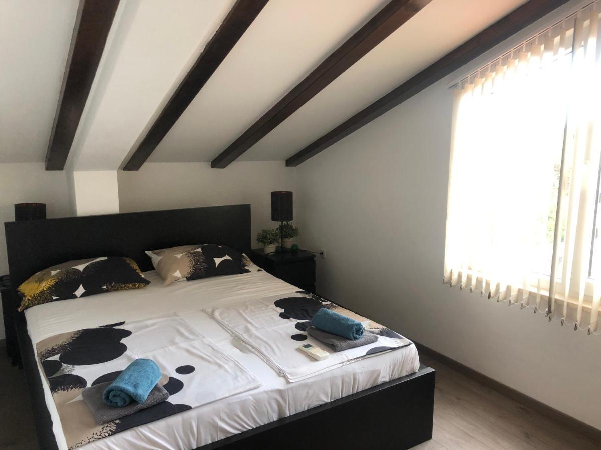 메덜린 Penthouse Exceptional Sea View 아파트 외부 사진